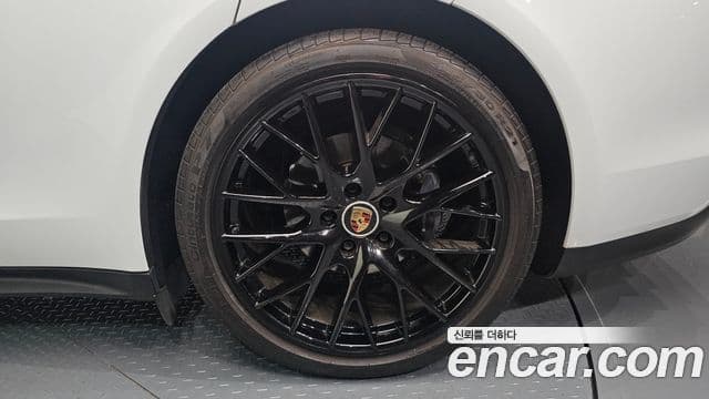 Porsche Panamera 2021 — Şəkil 12/34