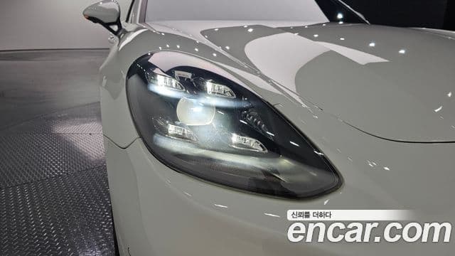 Porsche Panamera 2021 — Şəkil 26/34