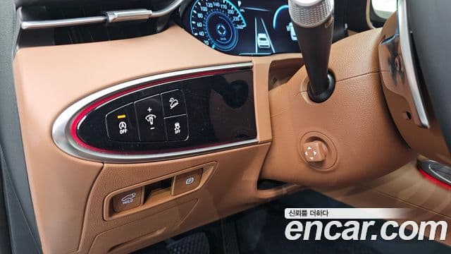 Genesis GV70 2022 — Şəkil 13/20