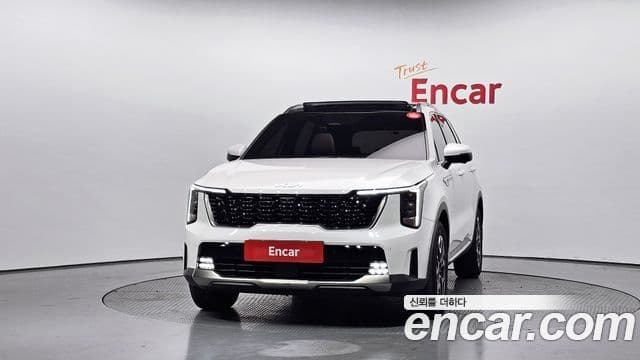 Kia Sorento 2023 — Фото 3/20