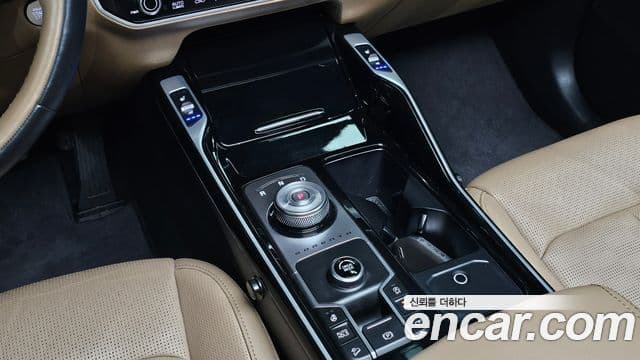 Kia Sorento 2023 — Фото 9/20