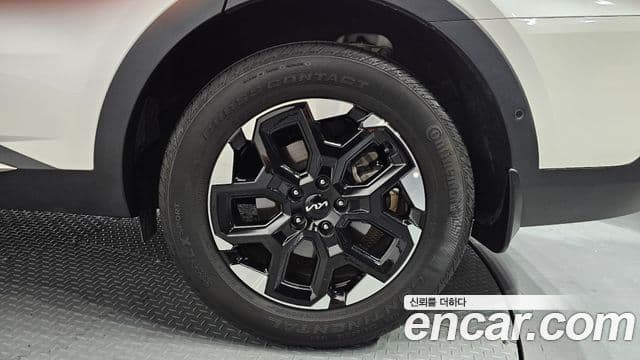 Kia Sorento 2023 — Şəkil 26/32