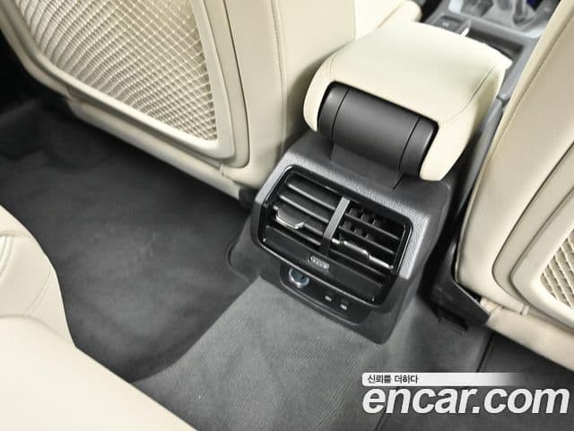 Audi Q3 2025 — ფოტო 17/20