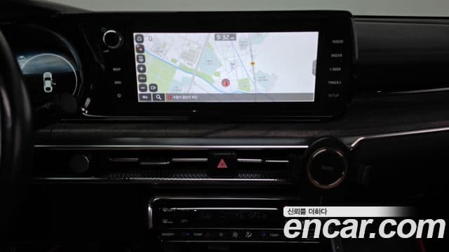 Kia K5 2021 — ფოტო 13/20