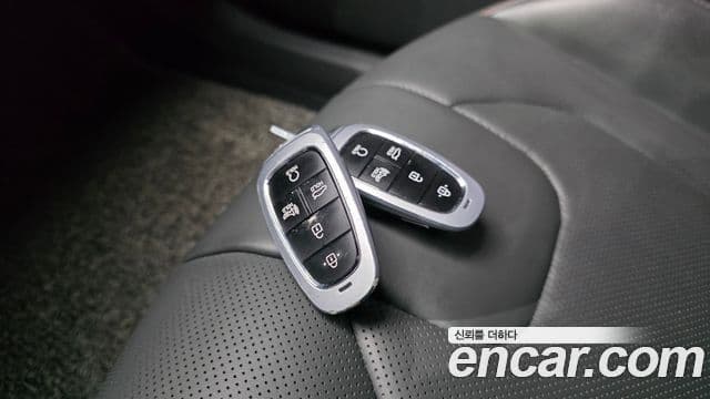 Hyundai Sonata Hybrid 2022 — ფოტო 27/31