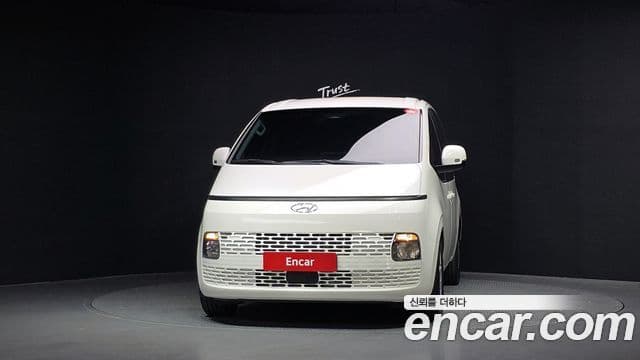 Hyundai Staria 2023 — Şəkil 3/20