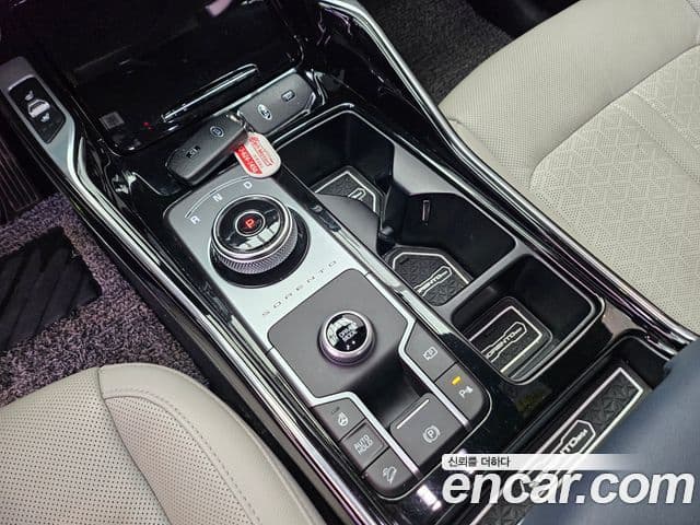 Kia Sorento 2020 — Фото 17/20