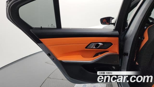 BMW M3 2022 — Photo 34/34