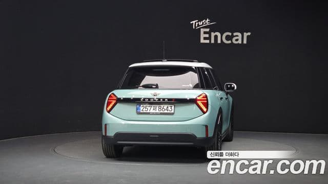Mini Cooper S 2025 — ფოტო 4/20