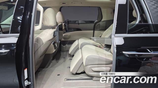 Kia Carnival 2025 — Фото 12/20