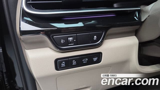 Kia Carnival 2025 — Фото 18/20