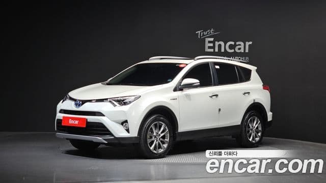 Toyota RAV4 2018 — Şəkil 5/20