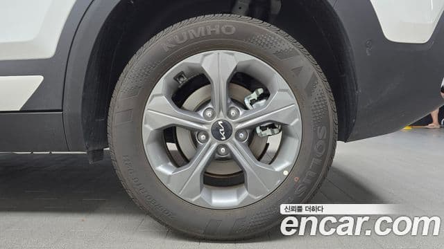 Kia Seltos 2025 — Şəkil 20/29