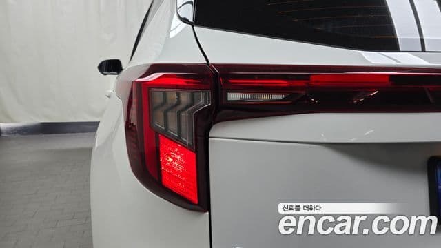 Kia Seltos 2025 — Şəkil 27/29
