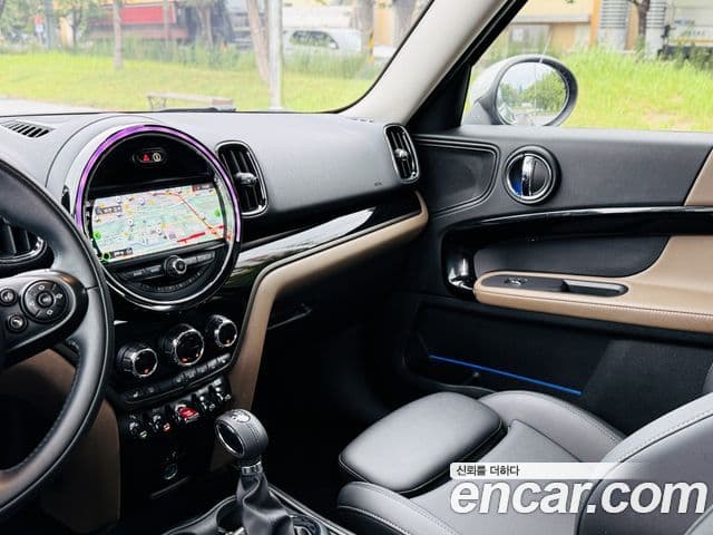 Mini Cooper Countryman 2019 — Şəkil 12/20