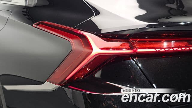 Kia K8 2024 — Photo 9/30
