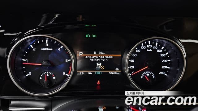 Kia Carnival 2022 — Фото 8/20