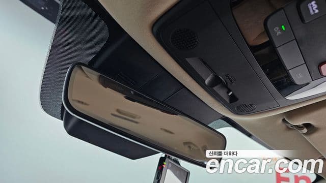 Kia Carnival 2022 — Фото 19/20