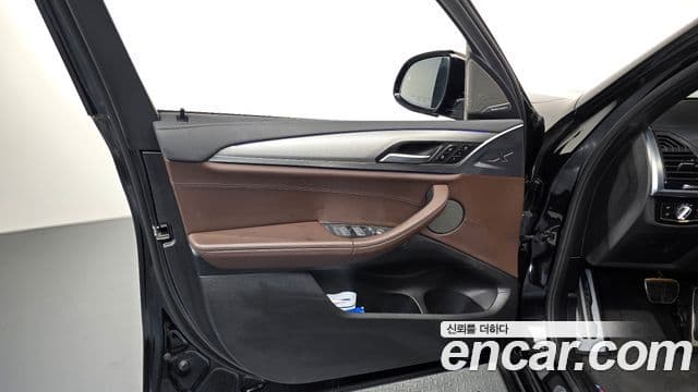 BMW X3 2021 — Photo 31/33