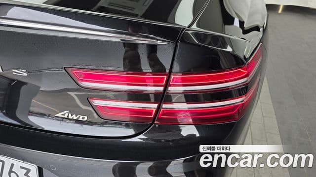 Genesis G80 2025 — Şəkil 26/33
