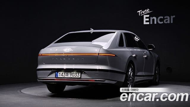 Hyundai Grandeur 2023 — ფოტო 2/20