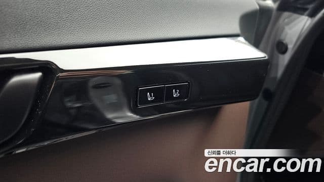 Hyundai Grandeur Hybrid 2023 — Photo 15/31