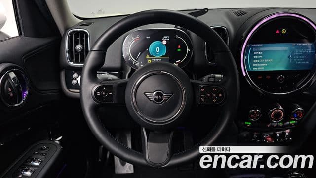 Mini Cooper Countryman 2022 — Photo 4/34