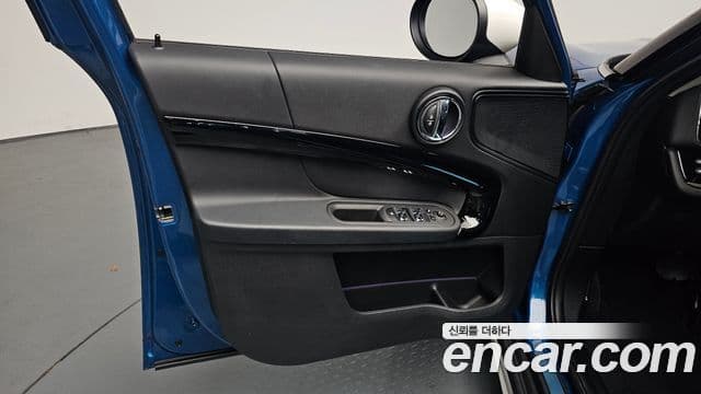 Mini Cooper Countryman 2022 — Photo 25/34