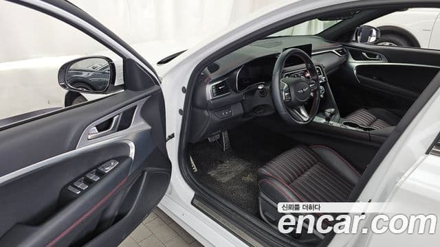 Genesis G70 2021 — ფოტო 8/20
