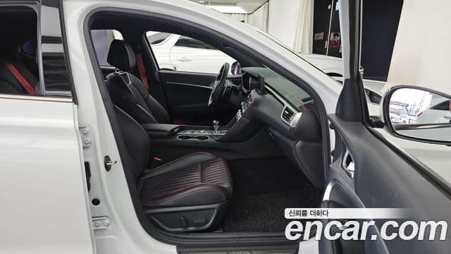 Genesis G70 2021 — Şəkil 9/20