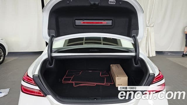 Genesis G70 2021 — Şəkil 18/20