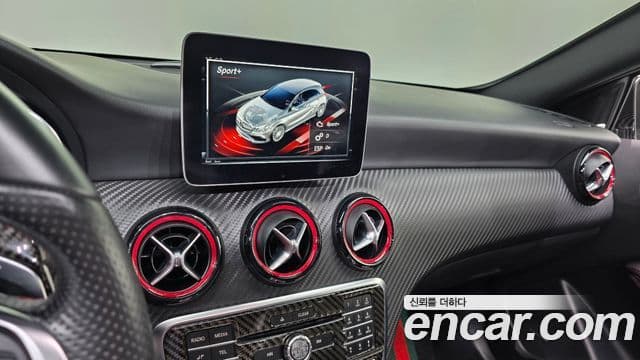 Mercedes-Benz A-Class 2018 — Şəkil 14/20