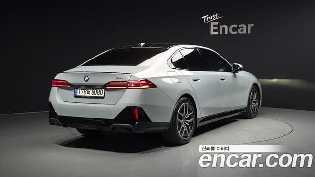 BMW 5 Series 2025 — ფოტო 2/20