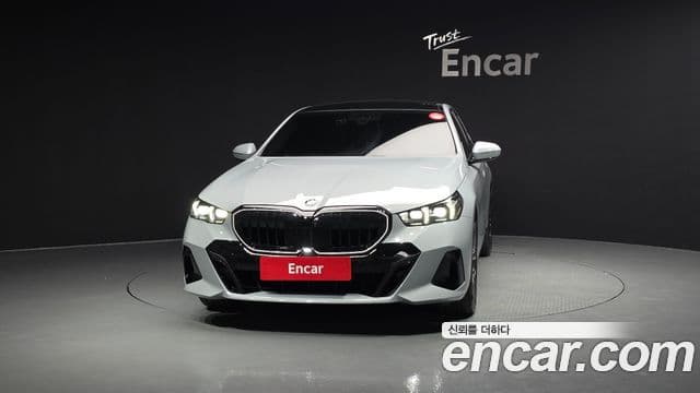 BMW 5 Series 2025 — ფოტო 3/20