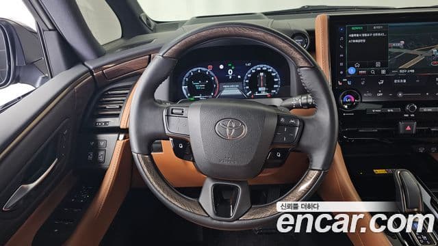 Toyota Alphard 2024 — Şəkil 14/20