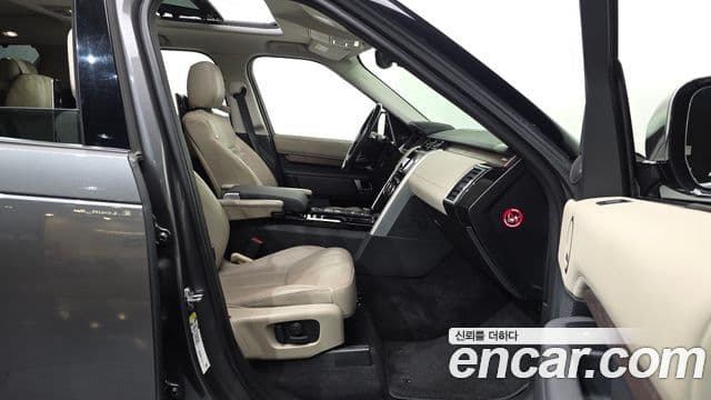 Land Rover Discovery 5 2019 — ფოტო 11/20