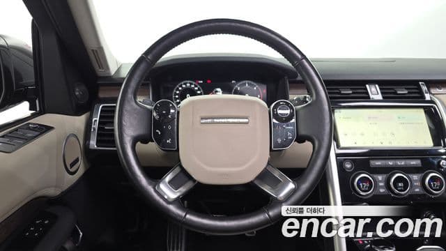 Land Rover Discovery 5 2019 — ფოტო 13/20