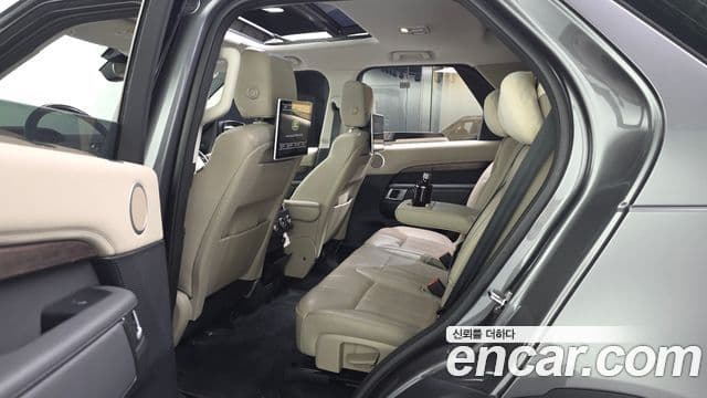 Land Rover Discovery 5 2019 — Şəkil 2/36
