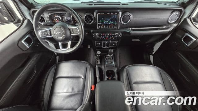 Jeep Wrangler 2023 — Şəkil 7/20