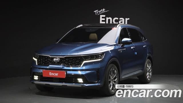Kia Sorento 2021 — Фото 1/20