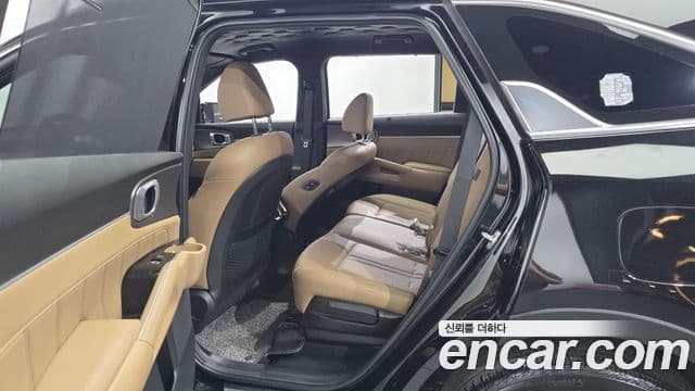 Kia Sorento 2023 — Şəkil 11/20