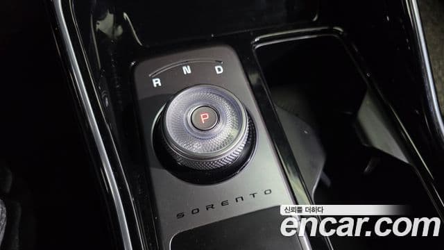 Kia Sorento 2023 — Şəkil 19/20