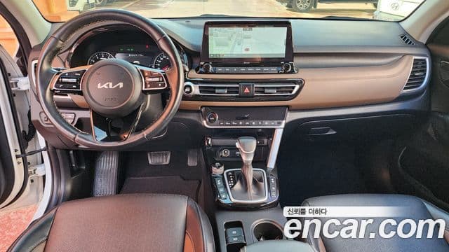 Kia Seltos 2022 — ფოტო 10/20