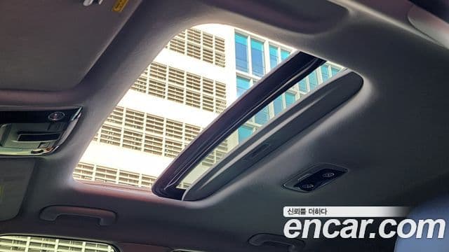 Kia Seltos 2022 — ფოტო 15/20