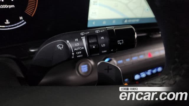 Hyundai Kona 2023 — ფოტო 17/20