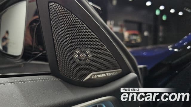 BMW 4 Series 2024 — Photo 19/32