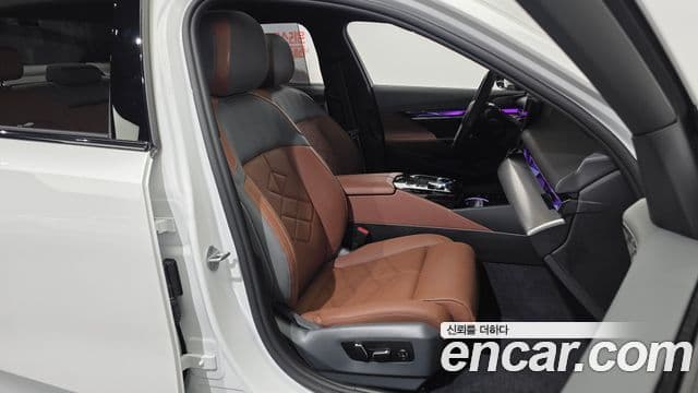 BMW 5 Series 2025 — ფოტო 12/20