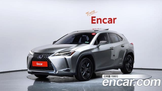 Lexus UX250h 2019 — ფოტო 1/20