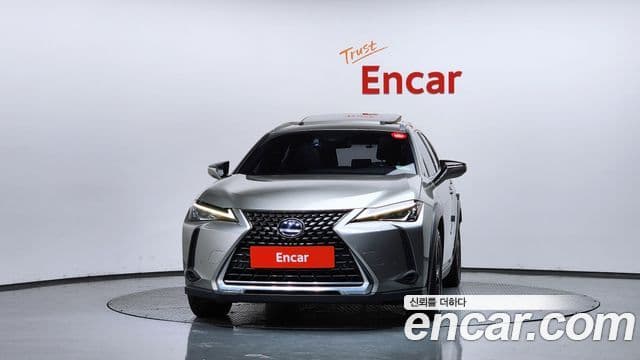 Lexus UX250h 2019 — ფოტო 3/20