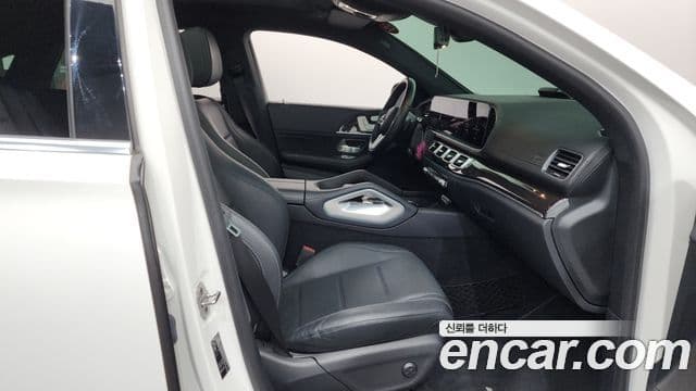 Mercedes-Benz GLE-Class 2021 — ფოტო 9/34